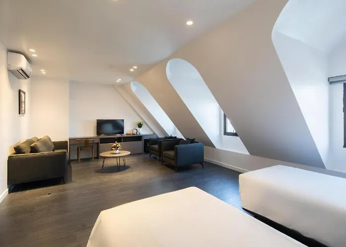 Gem Hotel 3*