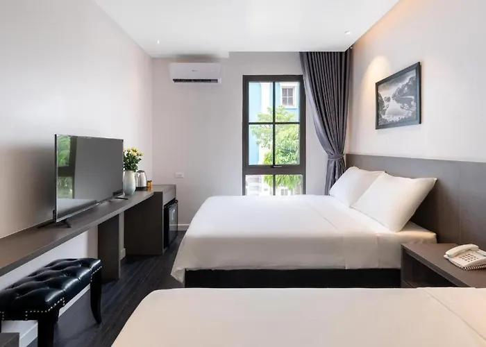 Gem Hotel 3*