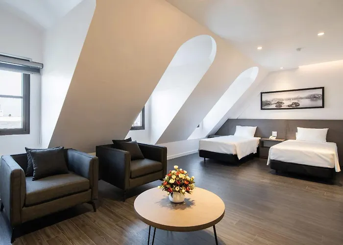 Hotel Gem Hạ Long