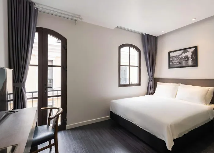 Gem Hotel 3*